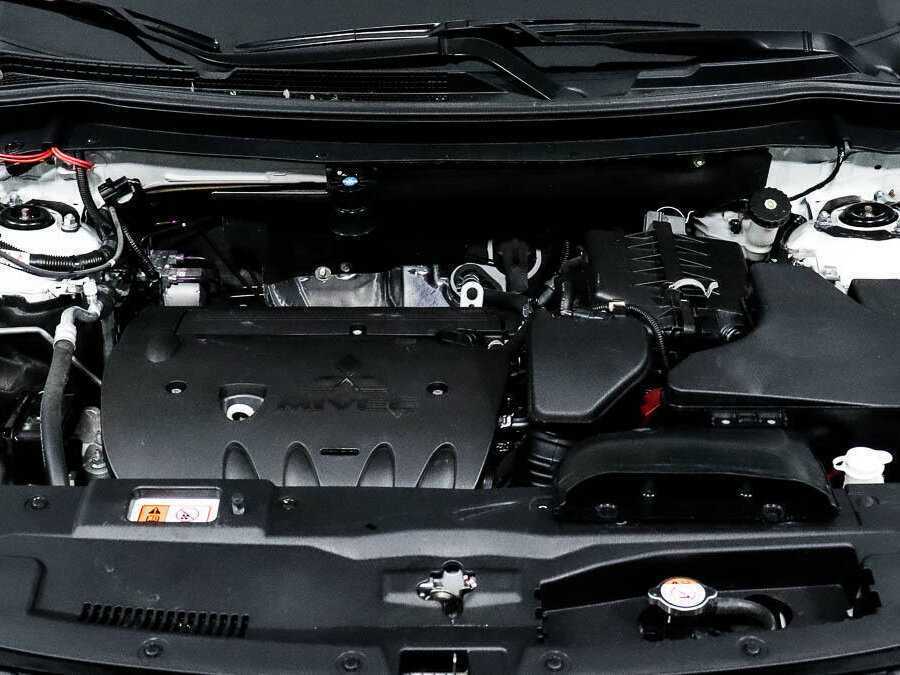 Mitsubishi Outlander, 2021 Фото №23