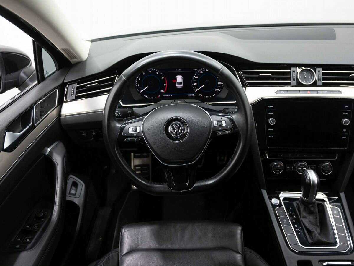 Volkswagen Passat, 2019 Фото №13