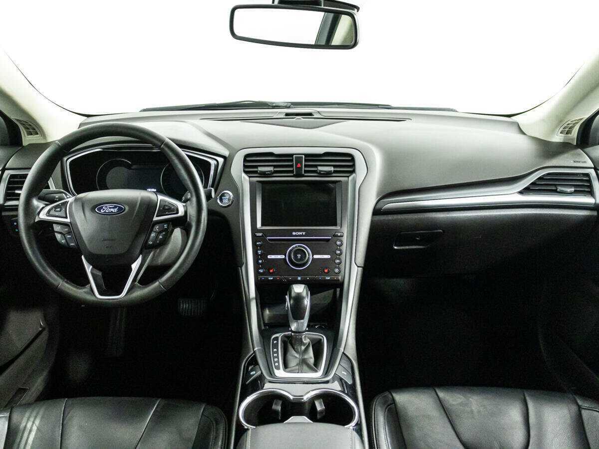 Ford Mondeo, 2017 Фото №12