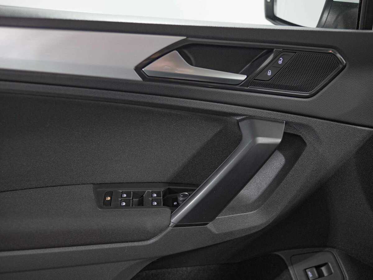 Volkswagen Tiguan, 2017 Фото №12