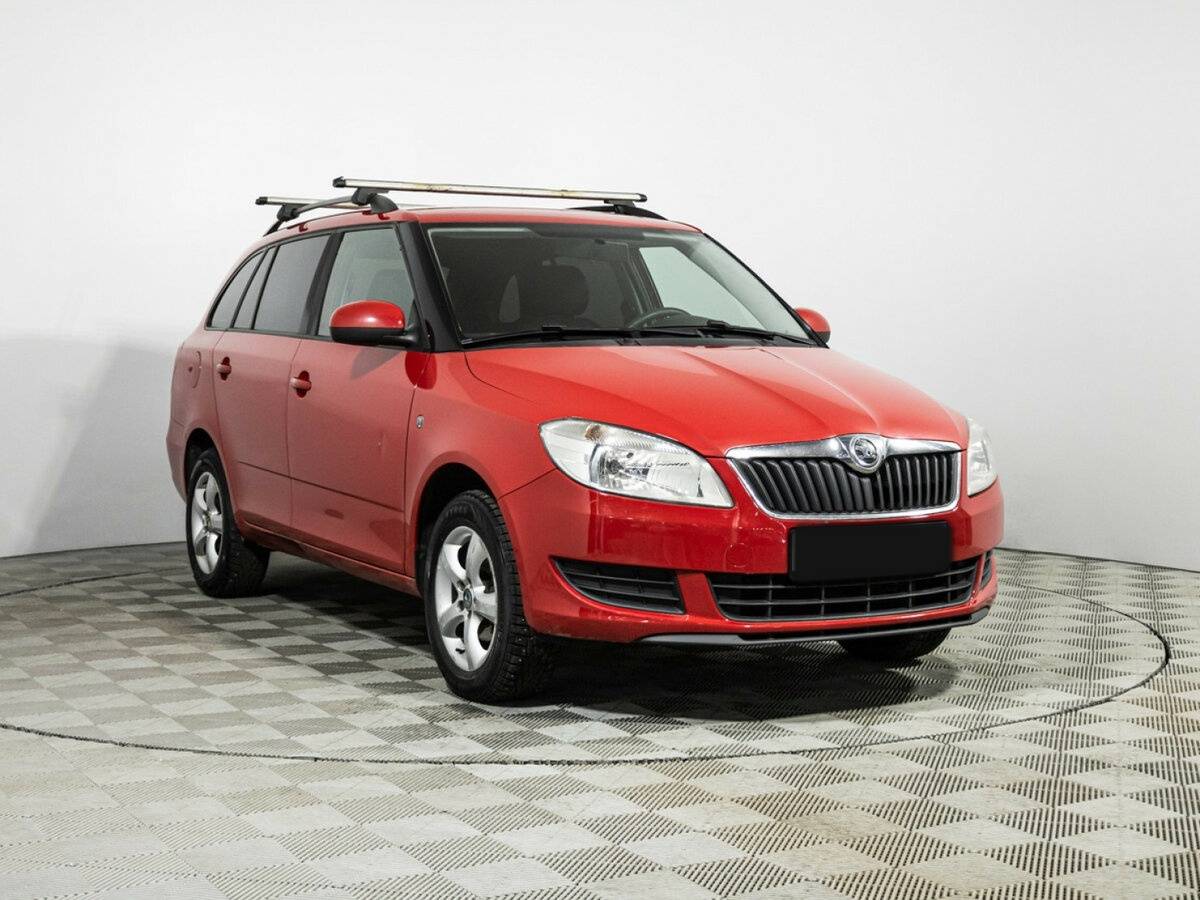 Skoda Fabia II Рестайлинг, 2014 Фото №3