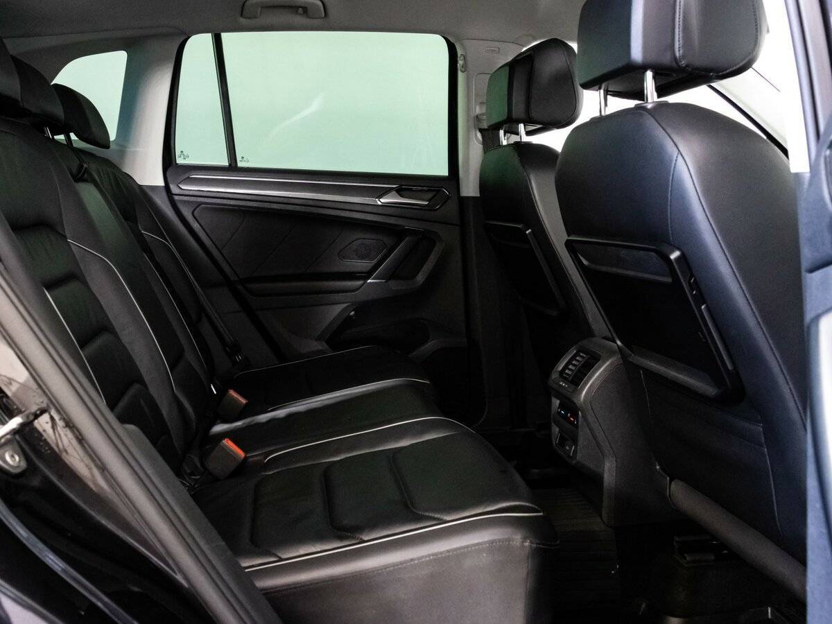 Volkswagen Tiguan, 2017 Фото №16