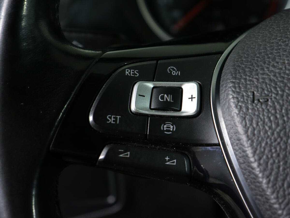 Volkswagen Tiguan, 2020 Фото №19