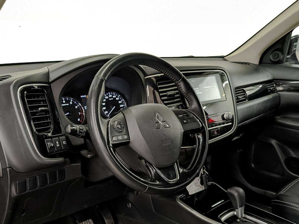 Mitsubishi Outlander, 2020 Фото №11