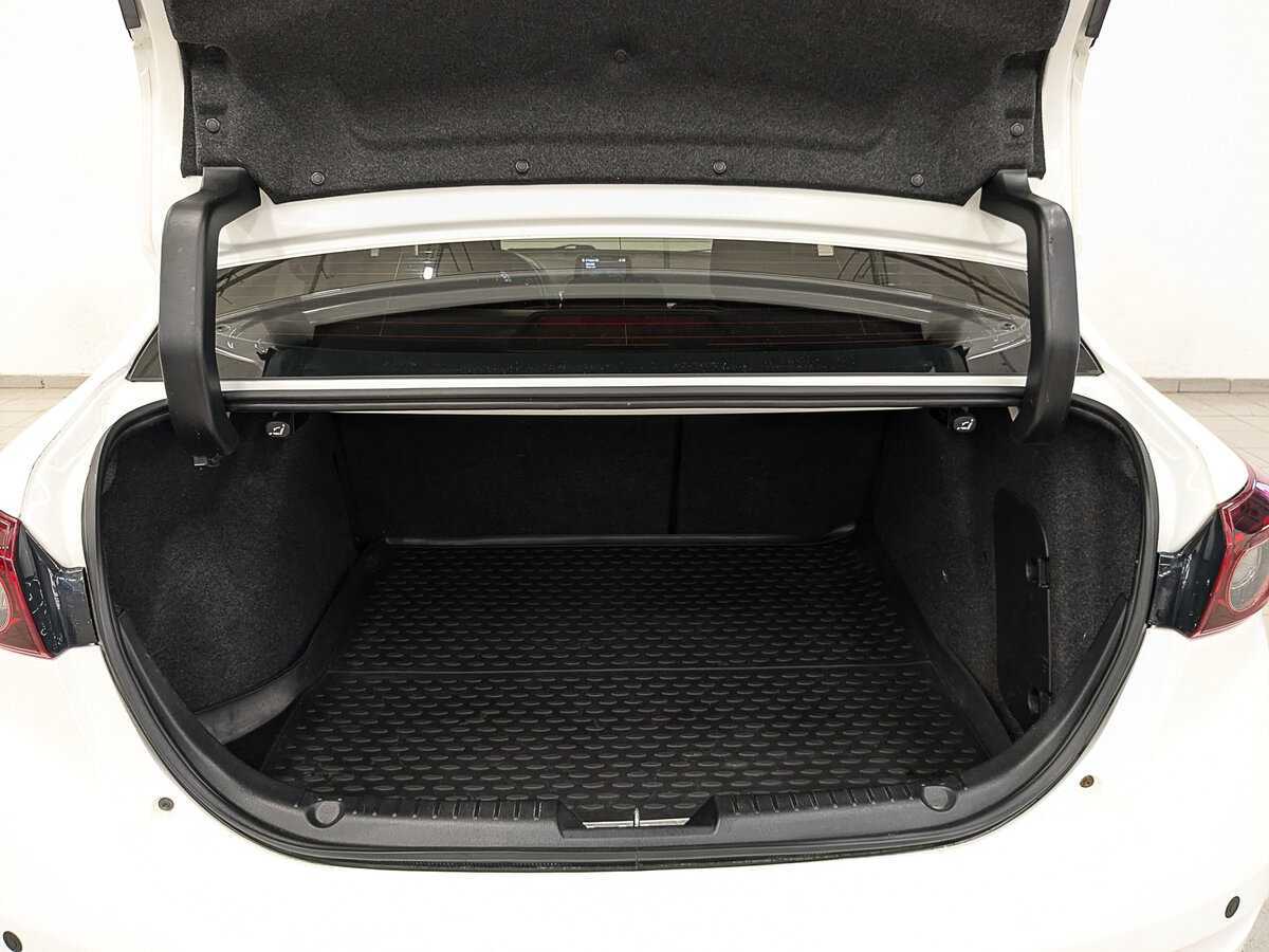 Mazda 3, 2018 Фото №10