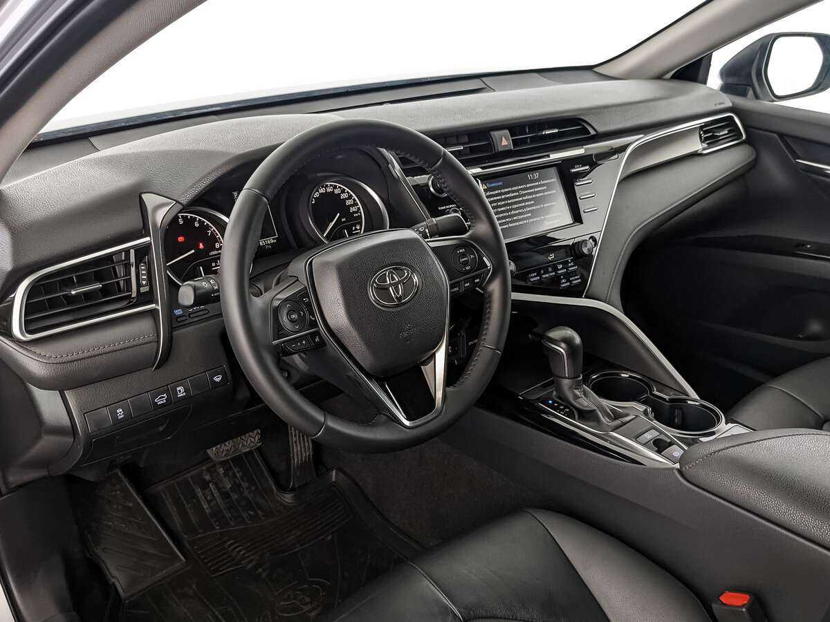 Toyota Camry, 2020 Фото №15
