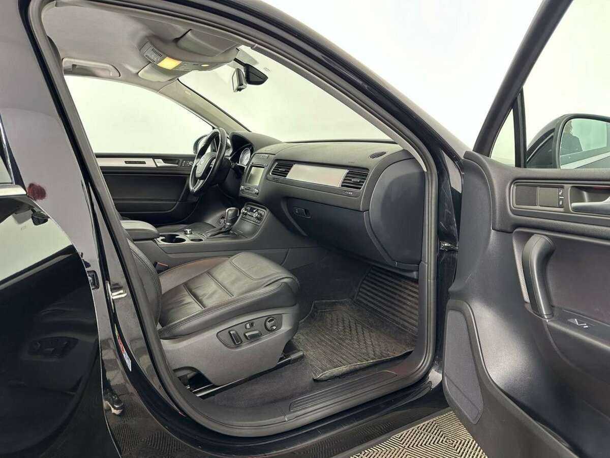 Volkswagen Touareg, 2012 Фото №14