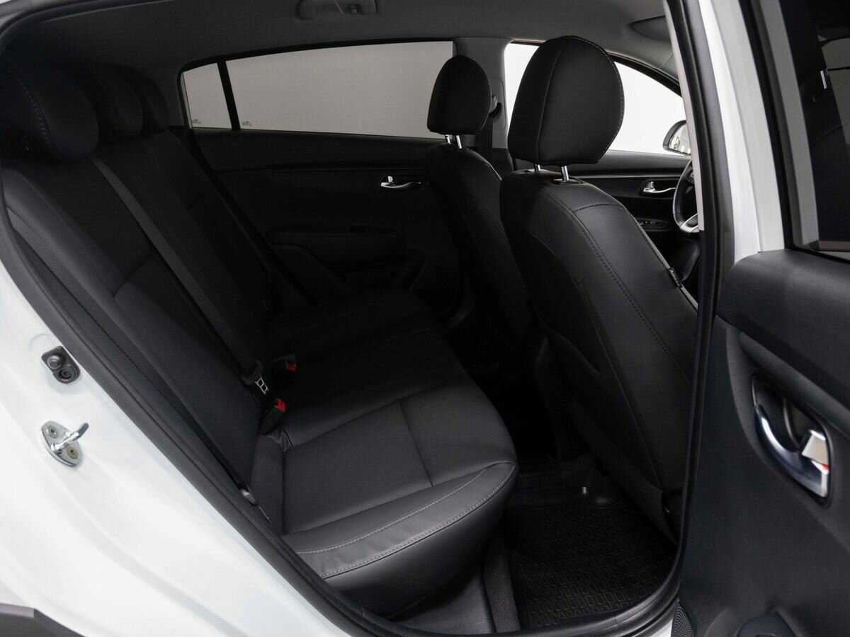 Kia Rio X-Line, 2020 Фото №11