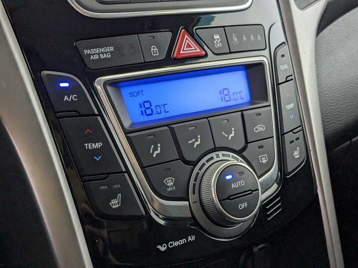 Hyundai i30, 2014 Фото №10