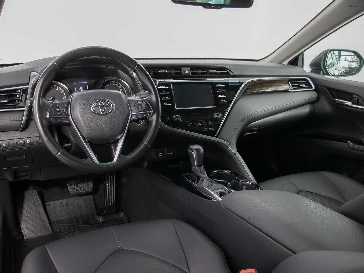 Toyota Camry, 2018 Фото №14