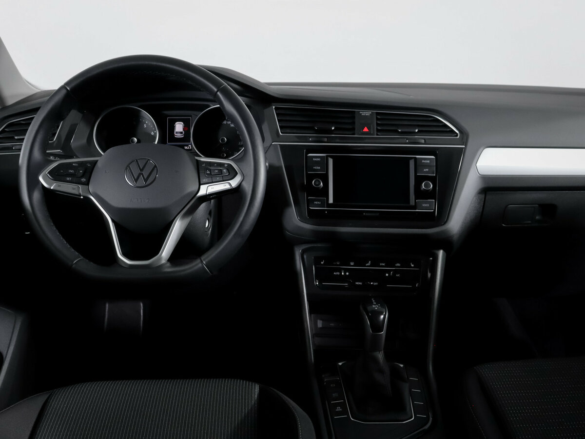 Volkswagen Tiguan II Рестайлинг, 2021 Фото №12