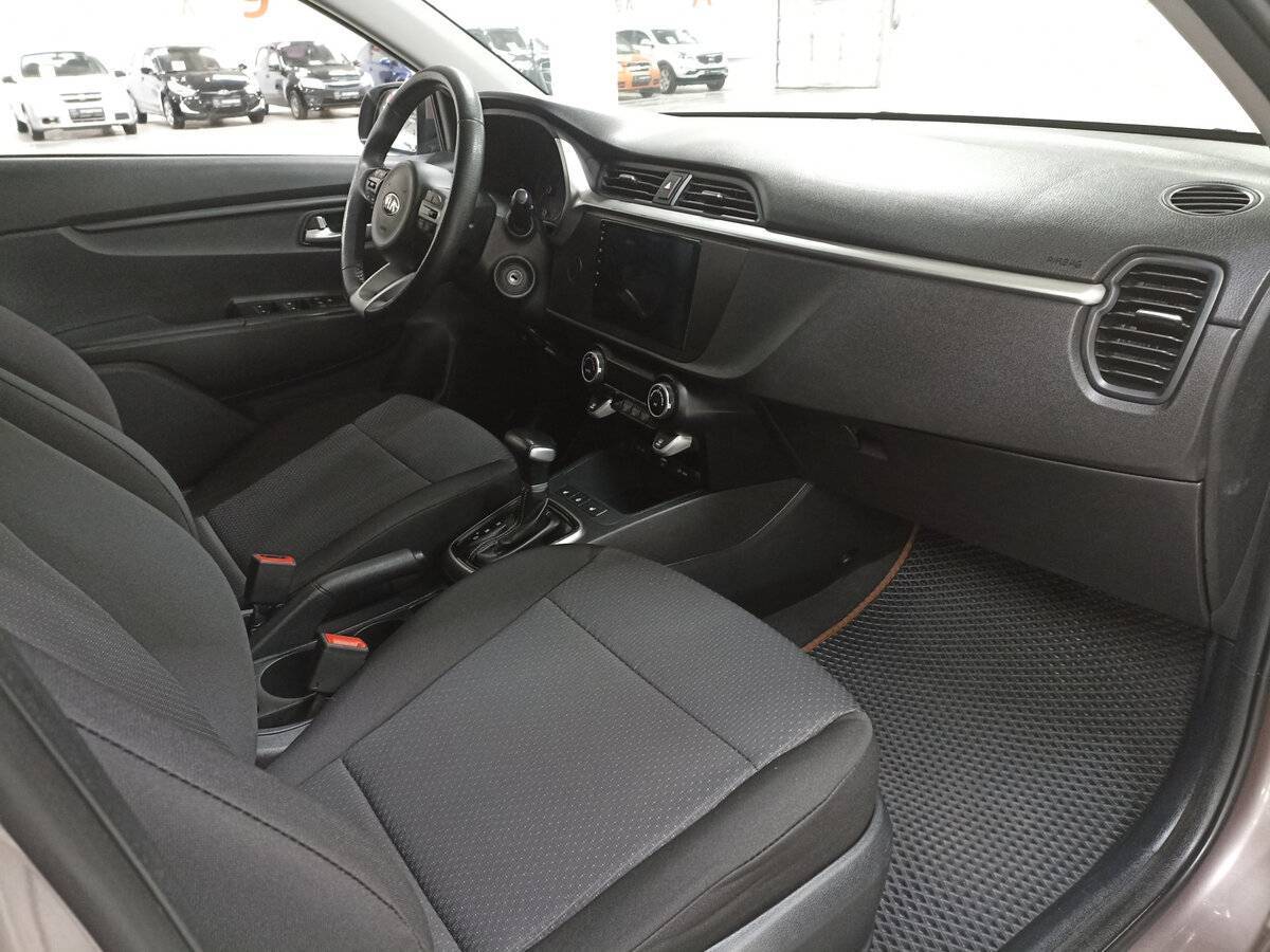 Kia Rio X-Line, 2020 Фото №11