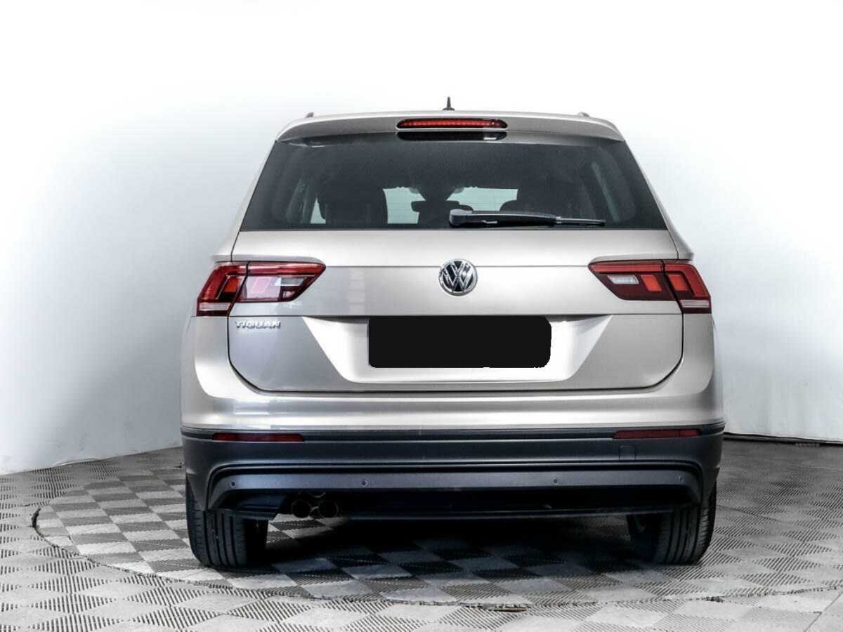 Volkswagen Tiguan L, 2018 Фото №4