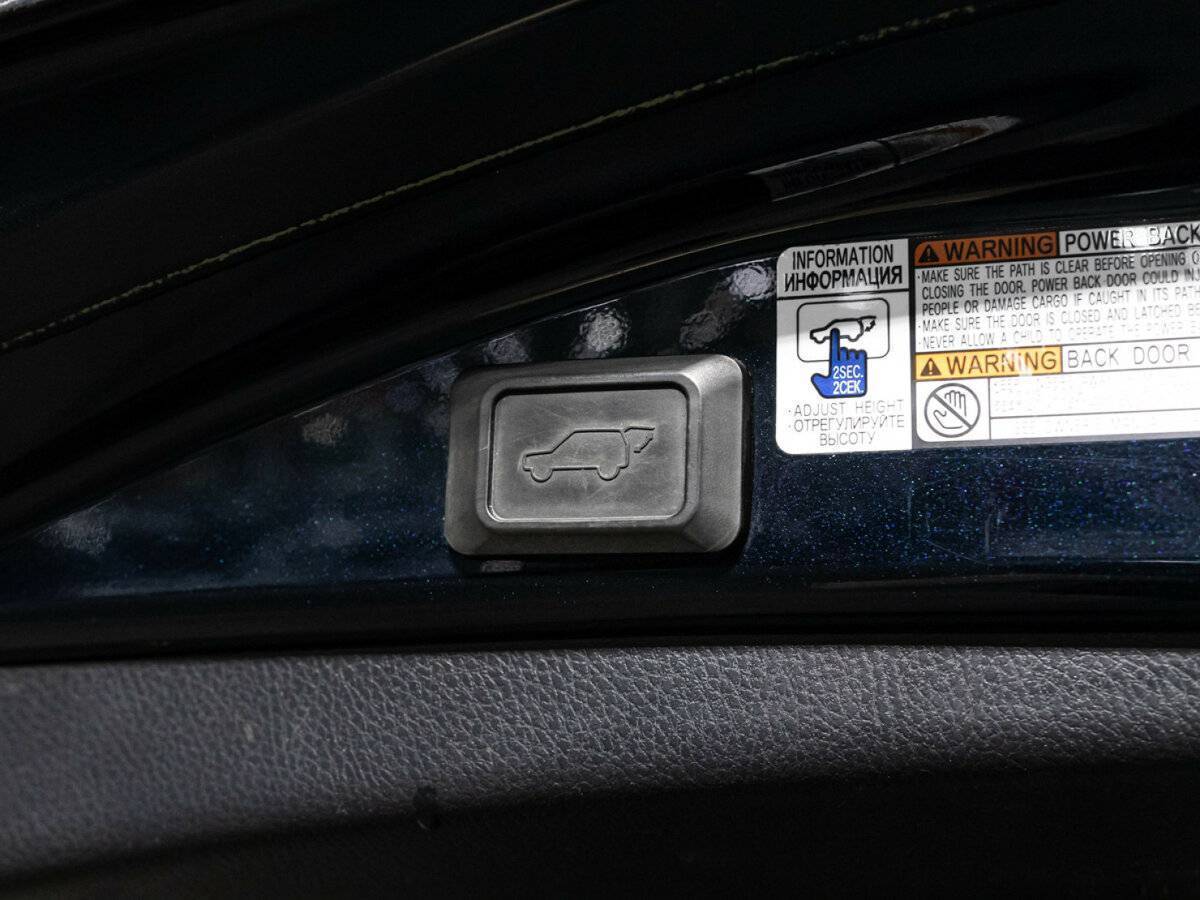 Toyota RAV4, 2018 Фото №15