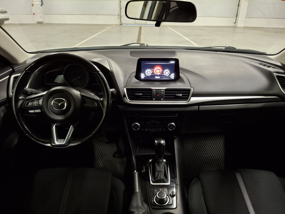 Mazda 3 III (BM) Рестайлинг, 2018 Фото №14