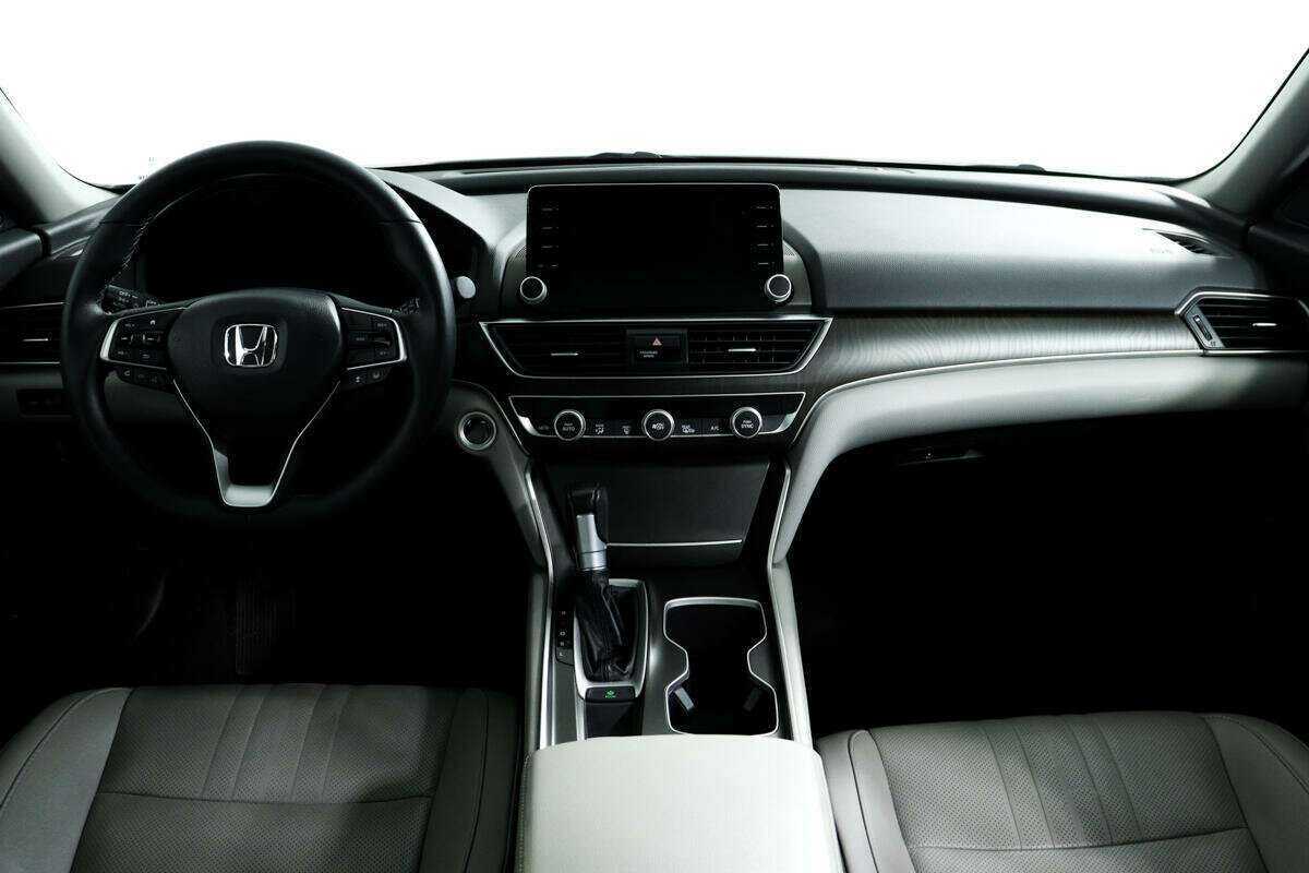 Honda Accord, 2018 Фото №11