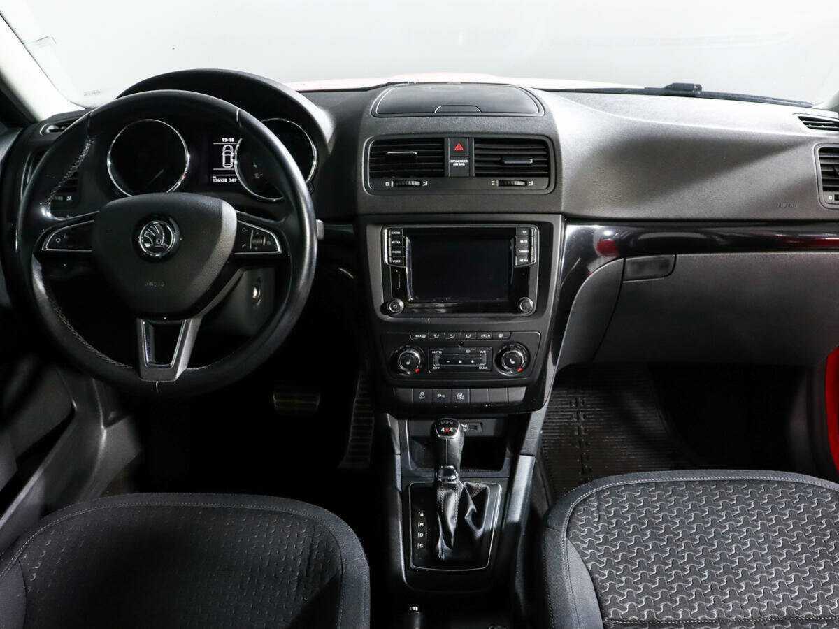 Skoda Yeti, 2015 Фото №12