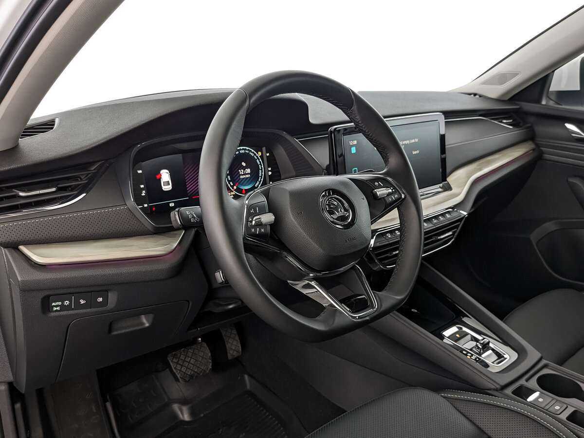Skoda Octavia, 2023 Фото №10