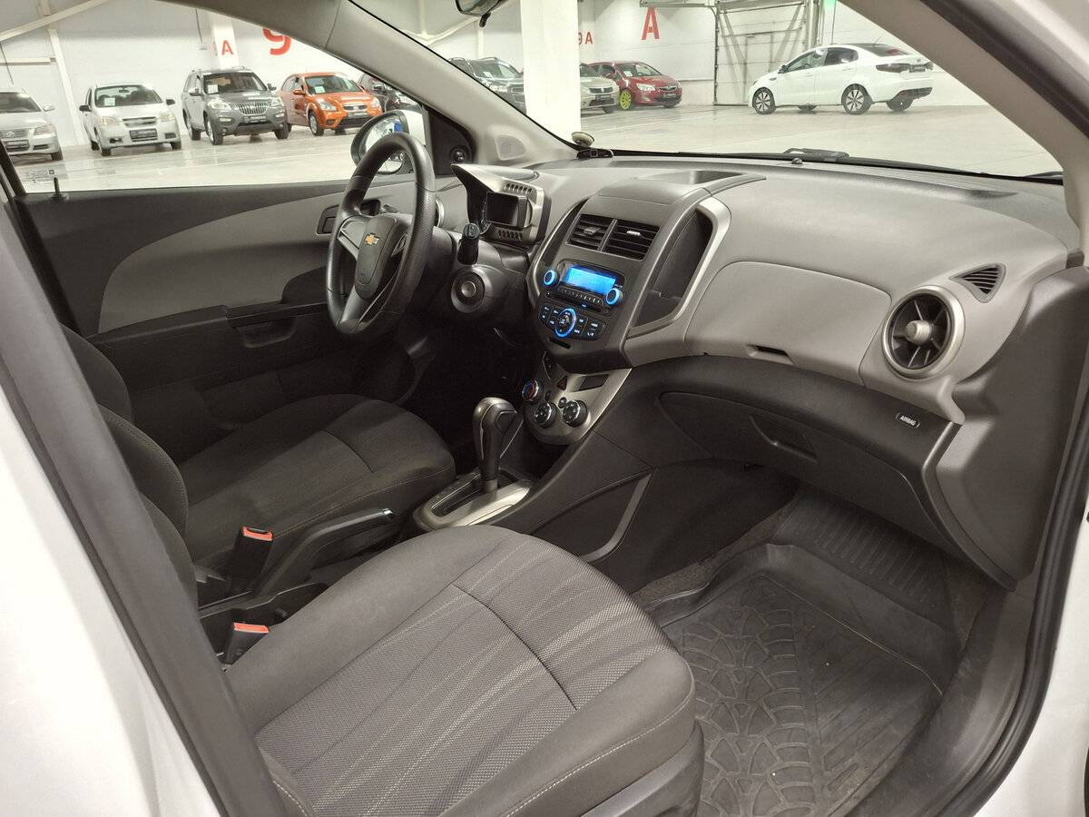 Chevrolet Aveo II, 2015 Фото №10