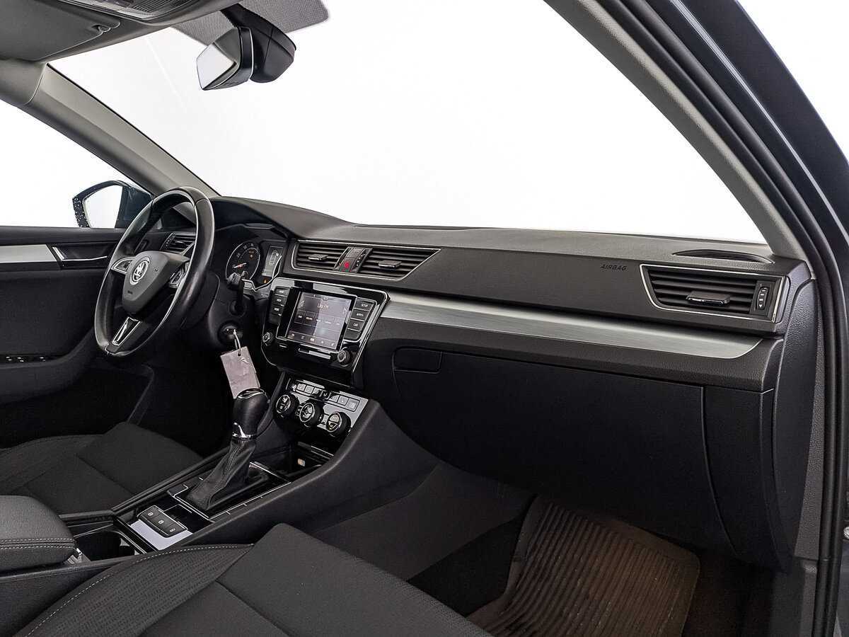 Skoda Superb, 2019 Фото №13
