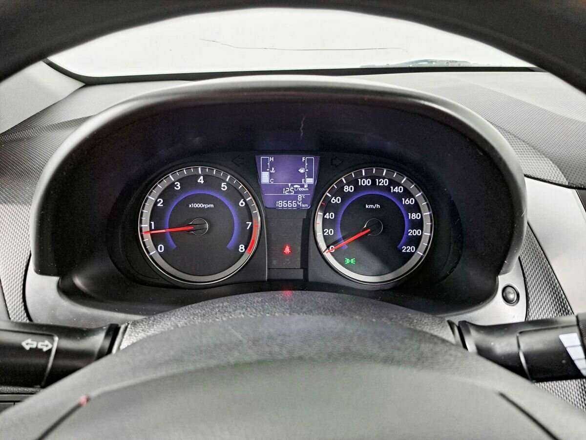 Hyundai Solaris, 2014 Фото №11