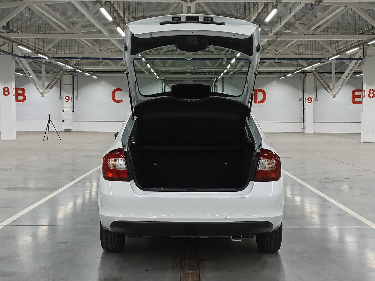 Skoda Rapid, 2018 Фото №10