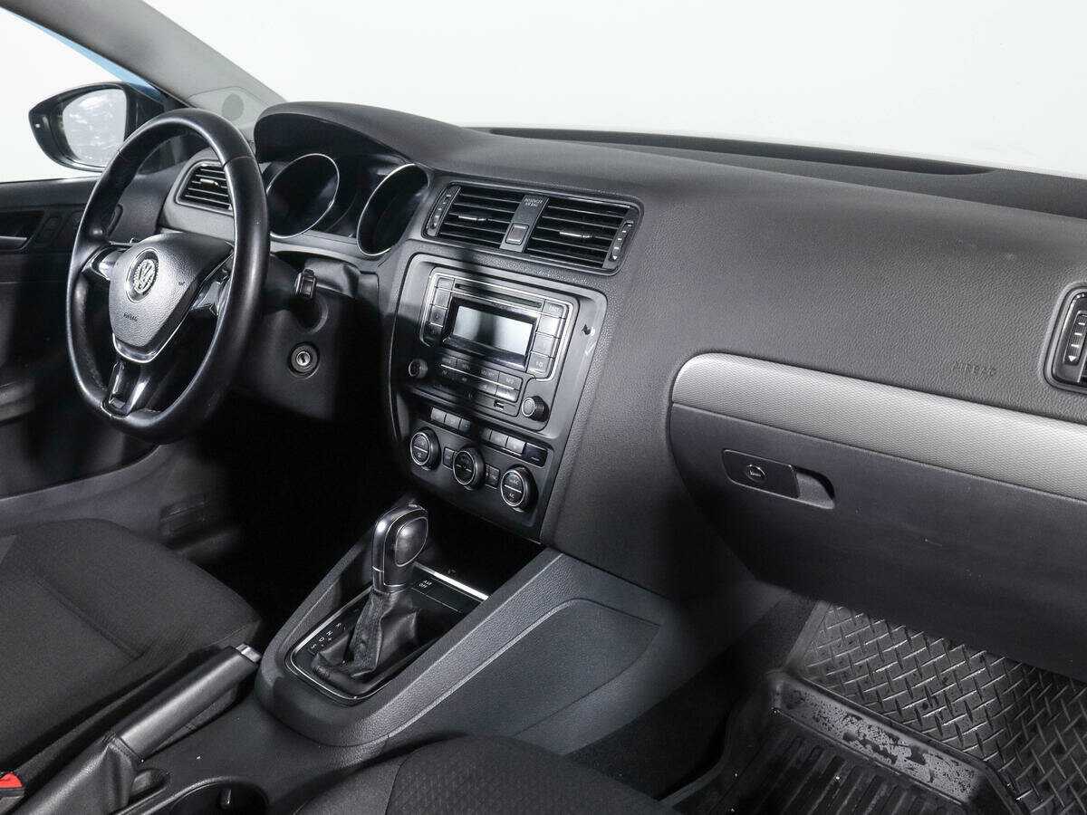 Volkswagen Jetta, 2015 Фото №7