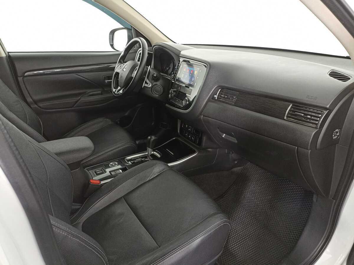 Mitsubishi Outlander, 2017 Фото №9