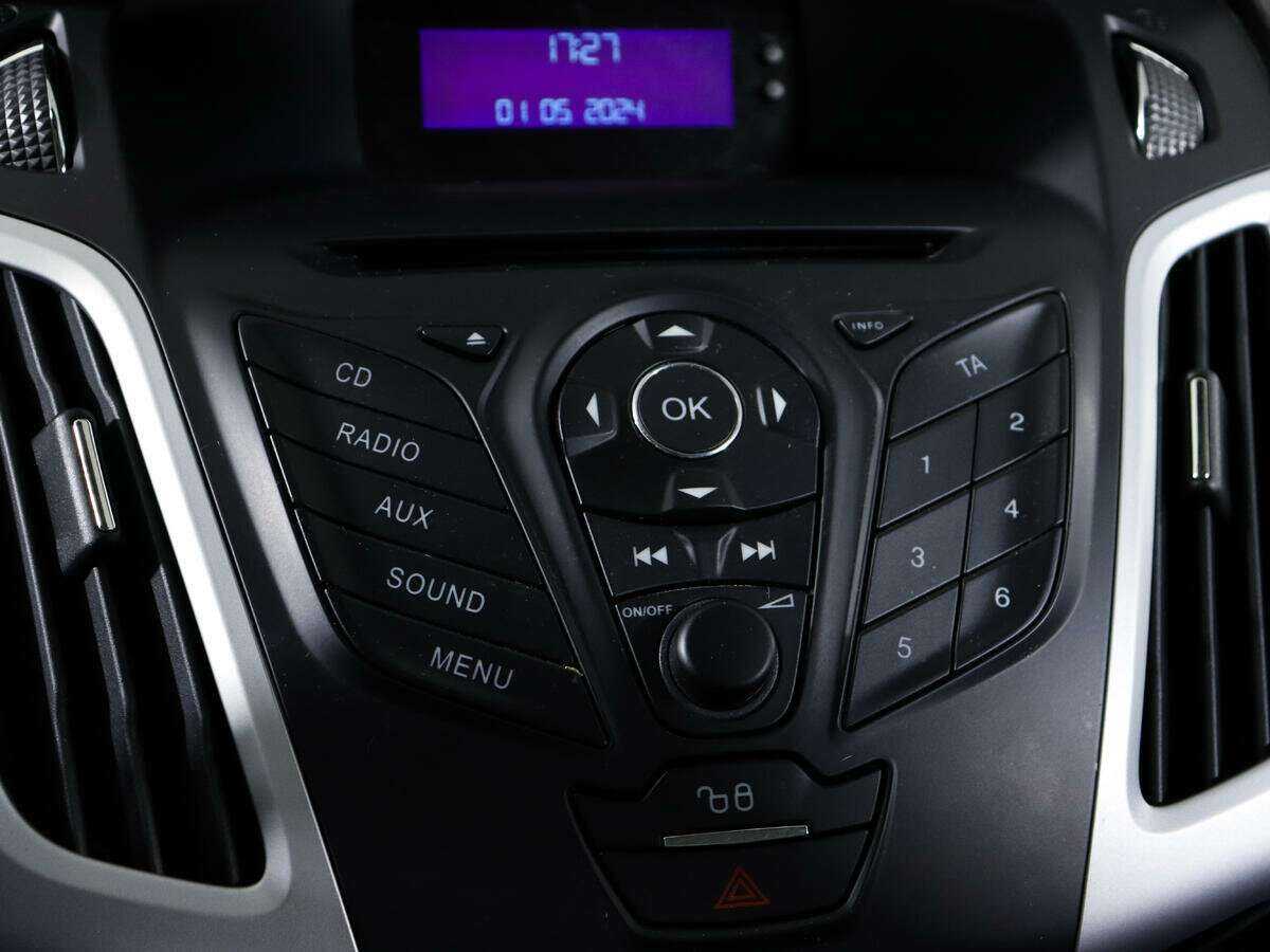 Ford Focus, 2012 Фото №15