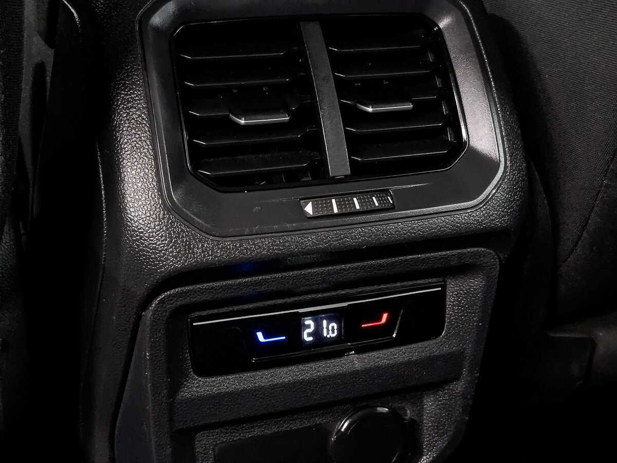Volkswagen Tiguan, 2021 Фото №29