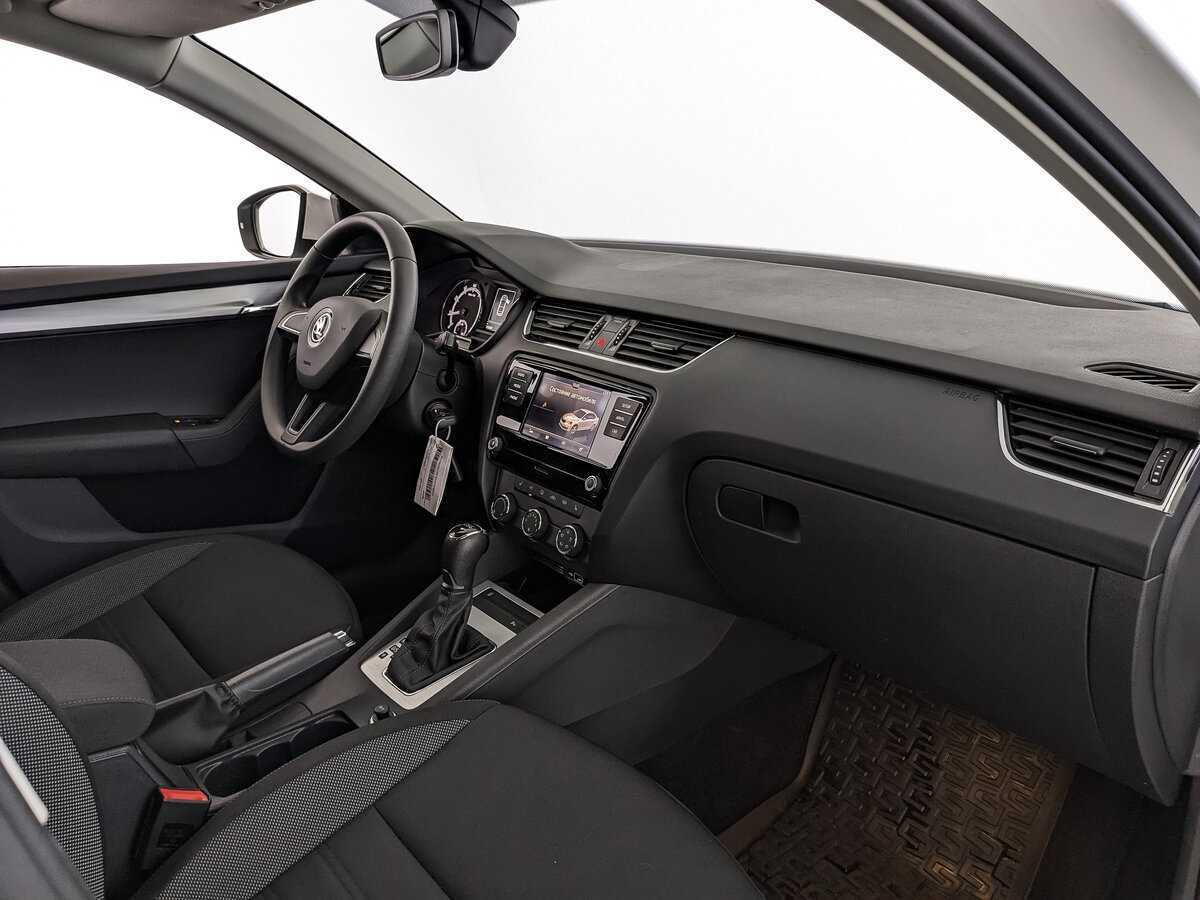 Skoda Octavia, 2018 Фото №9