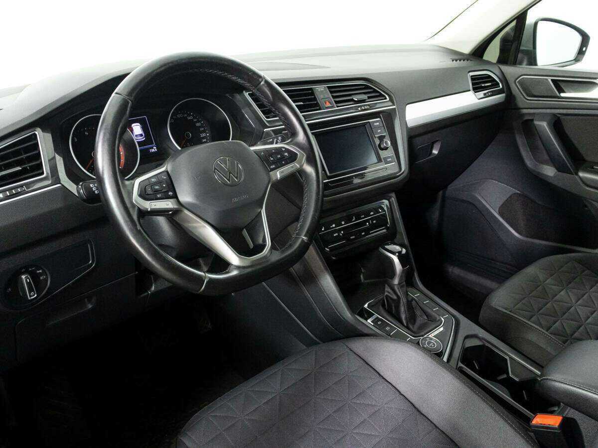 Volkswagen Tiguan, 2021 Фото №11