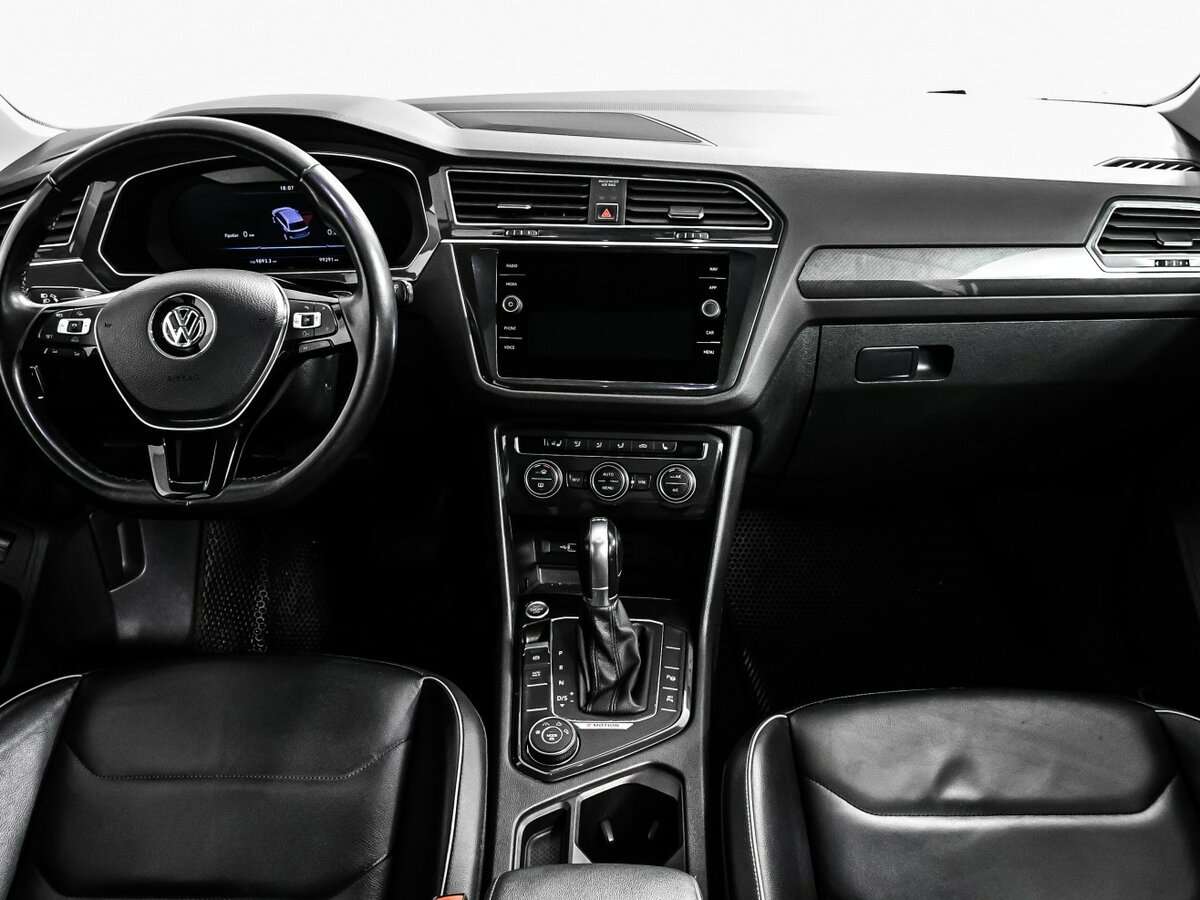 Volkswagen Tiguan, 2018 Фото №11