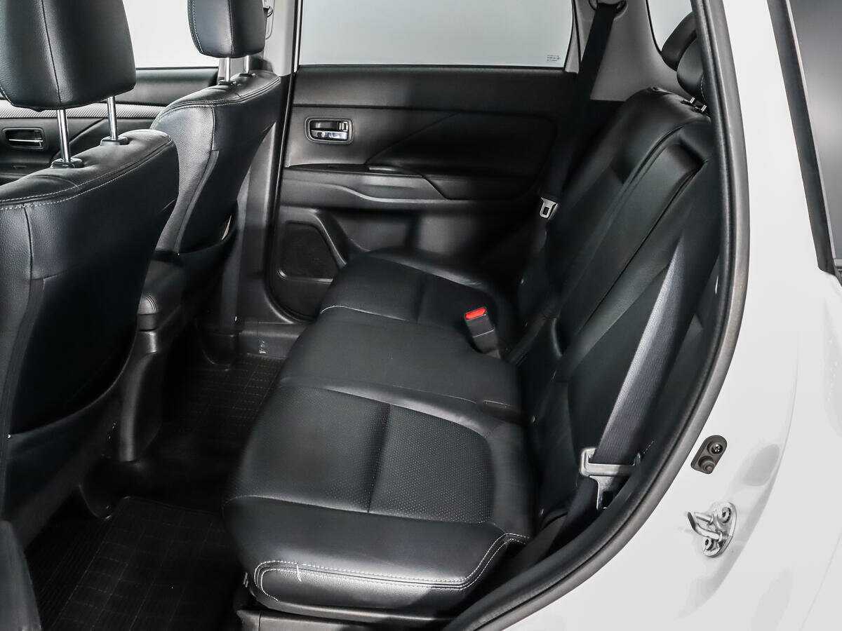 Mitsubishi Outlander, 2014 Фото №12