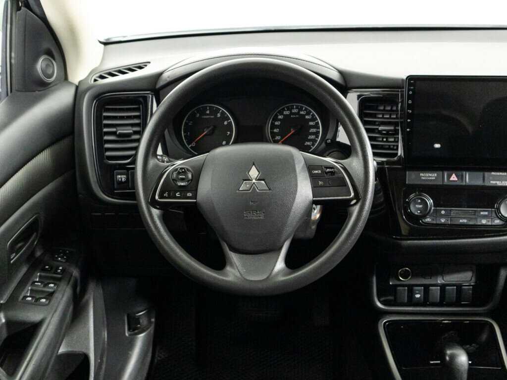 Mitsubishi Outlander, 2018 Фото №17