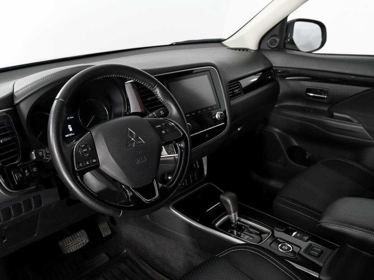 Mitsubishi Outlander, 2020 Фото №9