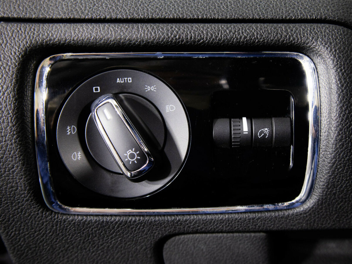 Skoda Superb DSG II Рестайлинг, 2014 Фото №13