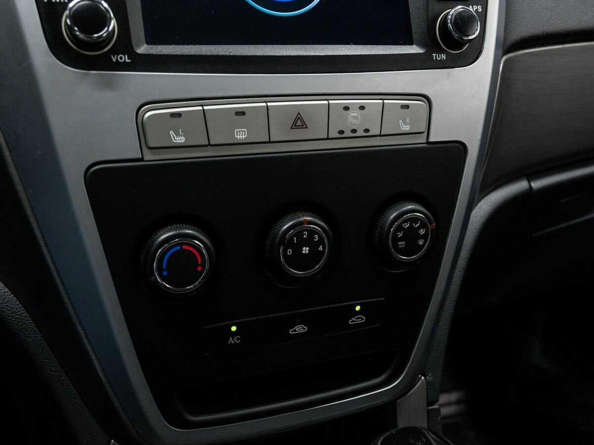 Geely Emgrand X7, 2015 Фото №18