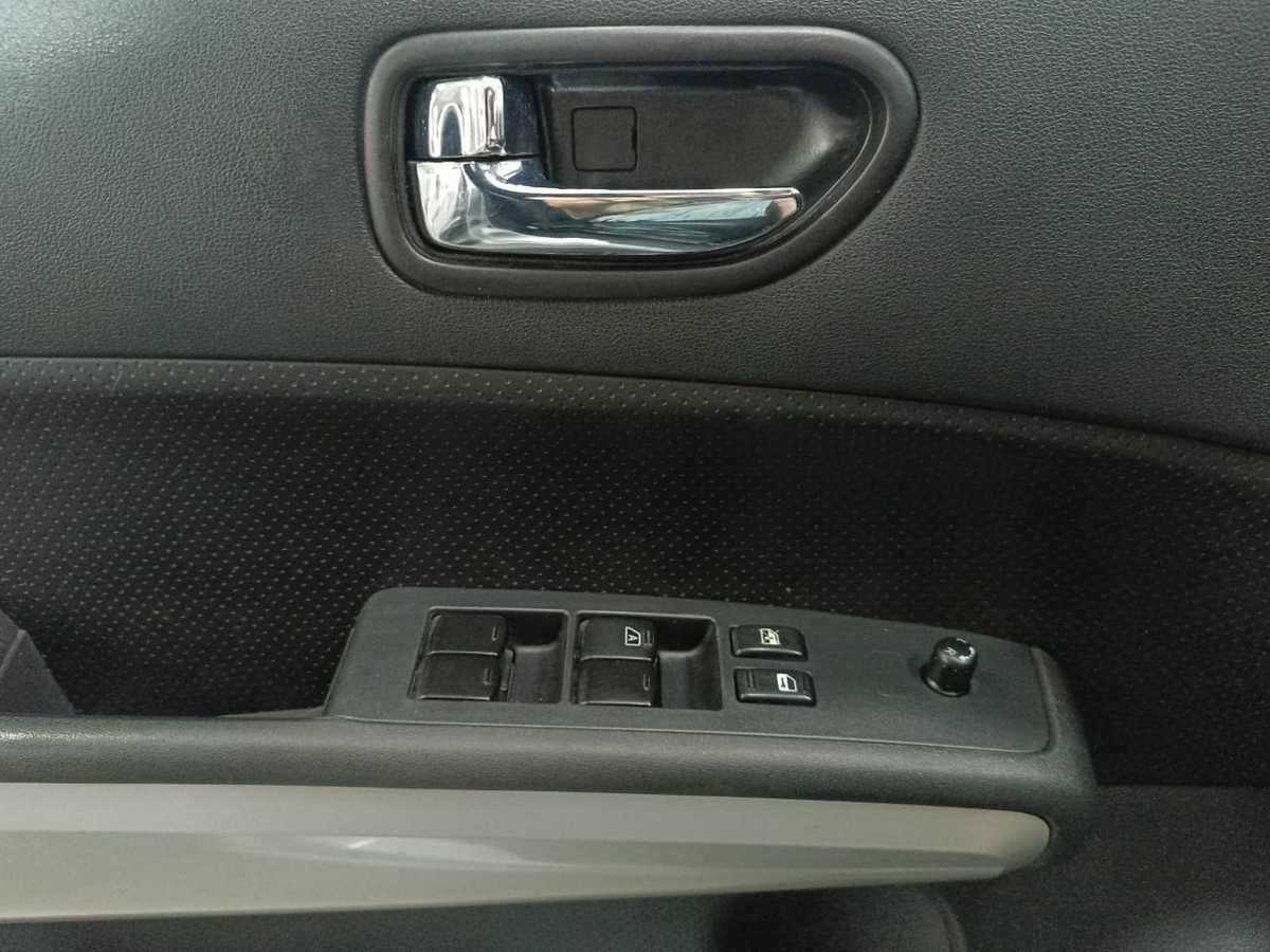 Nissan X-Trail, 2012 Фото №17