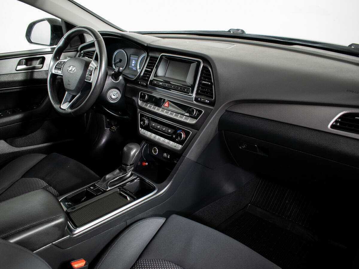 Hyundai Sonata, 2018 Фото №7