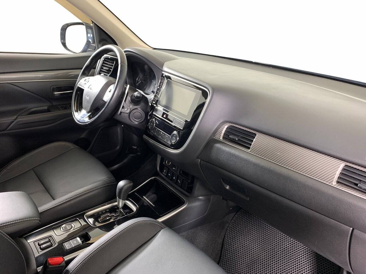 Mitsubishi Outlander, 2020 Фото №13