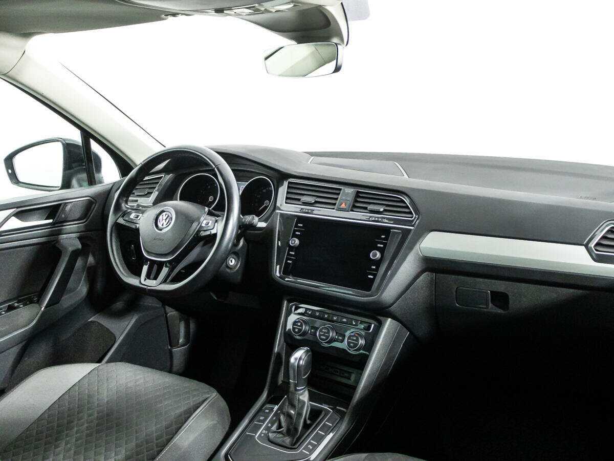 Volkswagen Tiguan, 2019 Фото №9