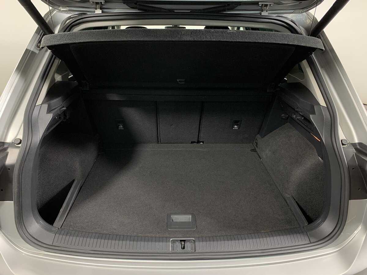 Volkswagen Tiguan, 2018 Фото №19