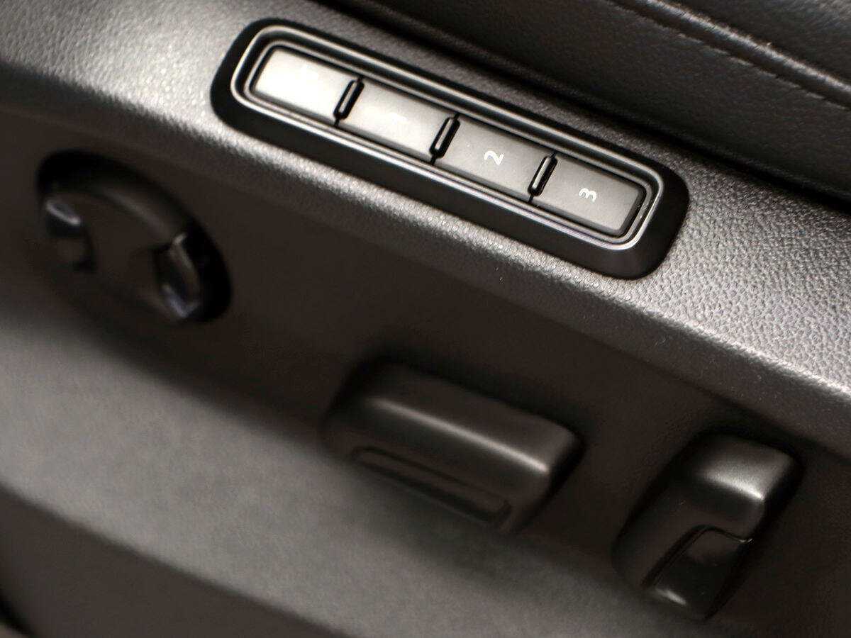 Volkswagen Tiguan, 2020 Фото №12