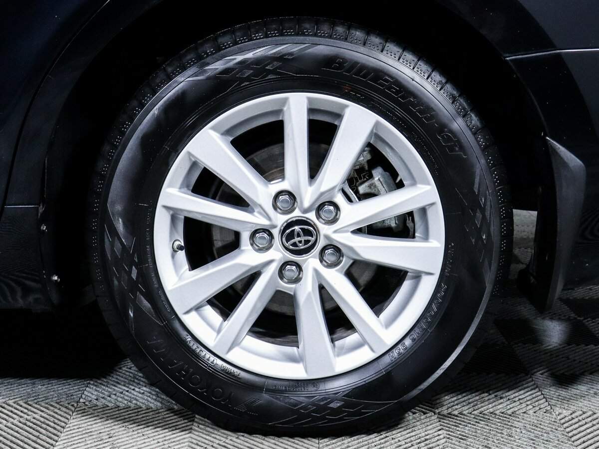 Toyota Camry, 2019 Фото №13