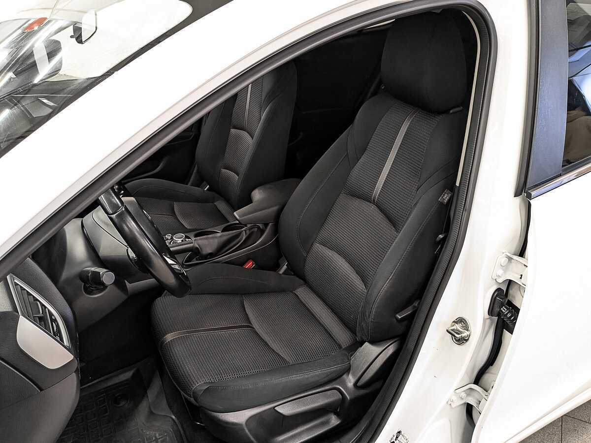 Mazda 3, 2018 Фото №18