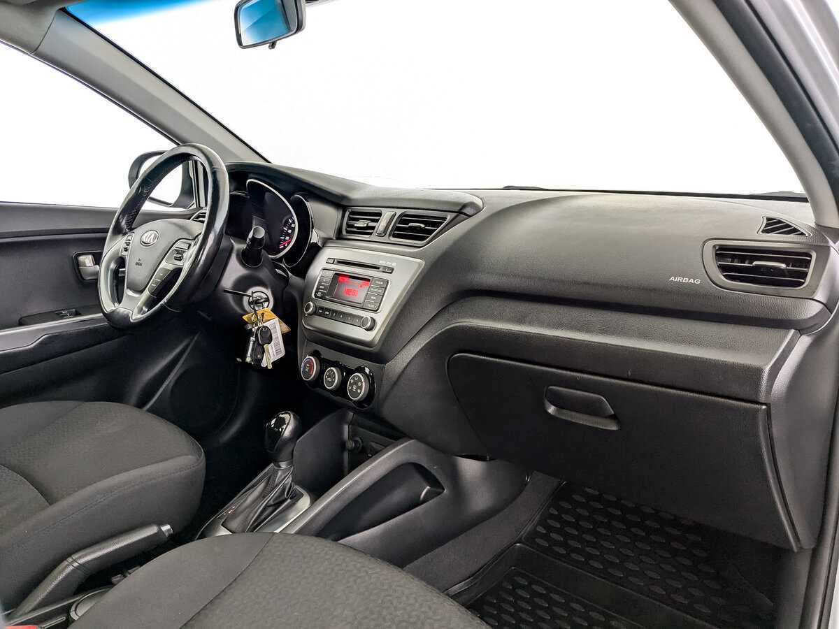 Kia Rio, 2016 Фото №9