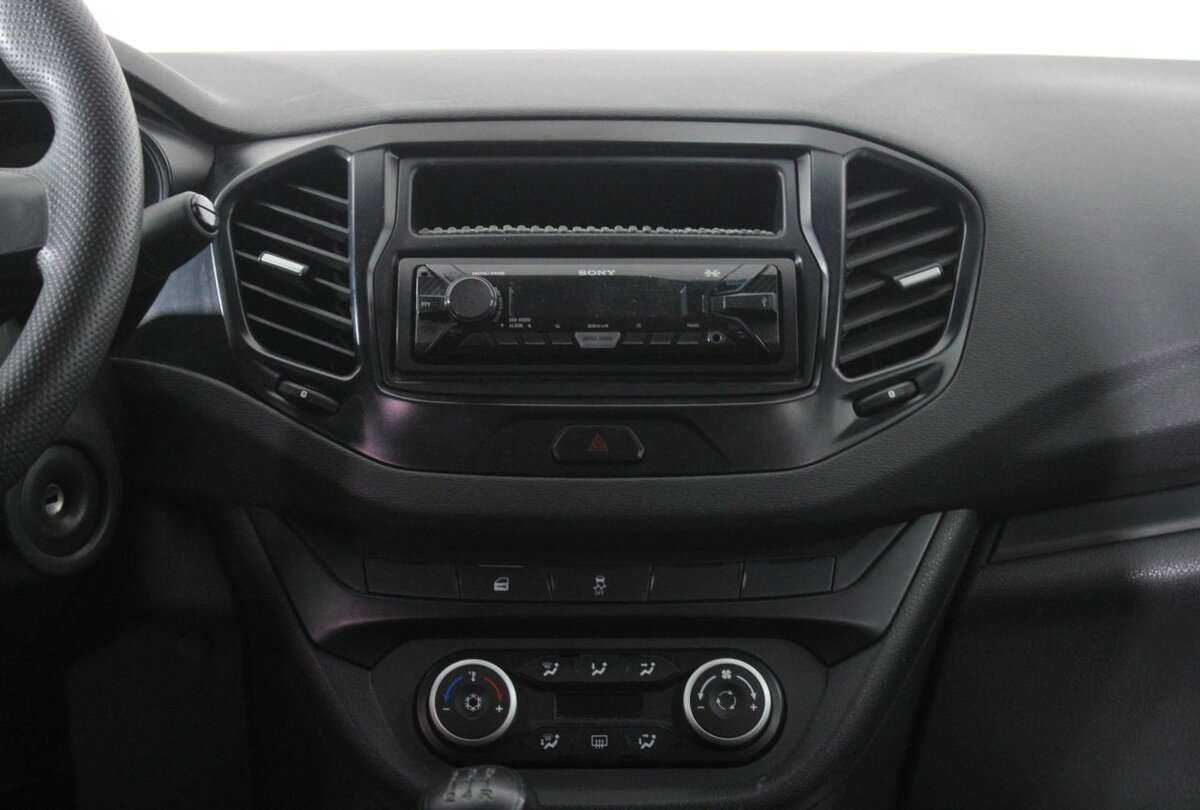 Lada (ВАЗ) Vesta, 2017 Фото №12