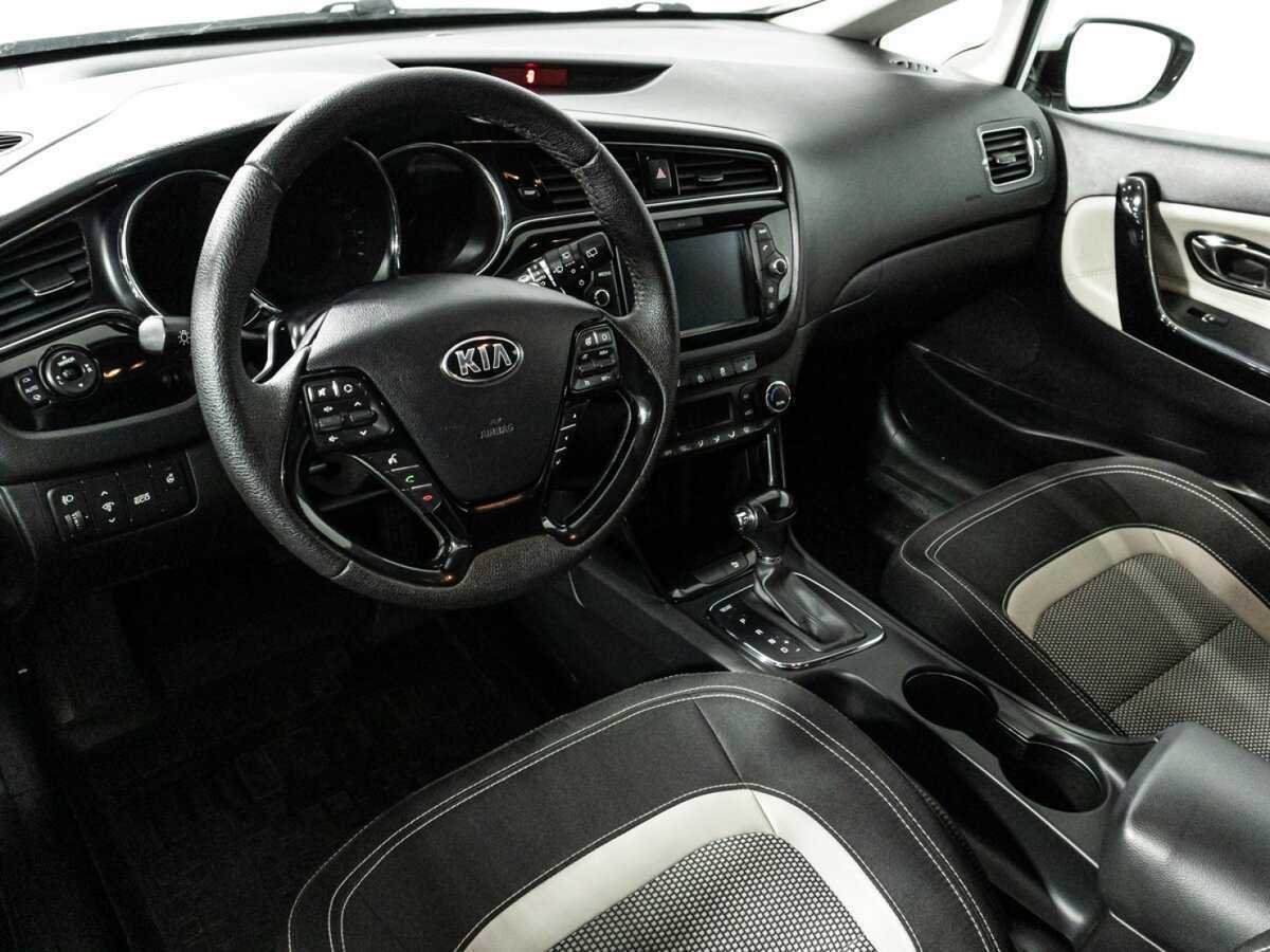 Kia Ceed, 2018 Фото №11
