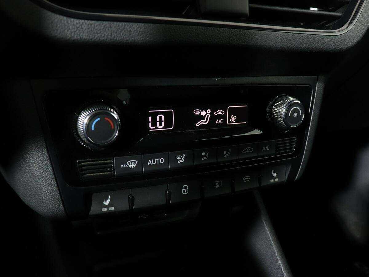 Skoda Rapid, 2020 Фото №17